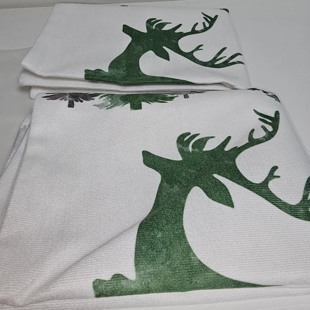 Christmas throw pillow cases‎ 2 Reindeer green grey and white